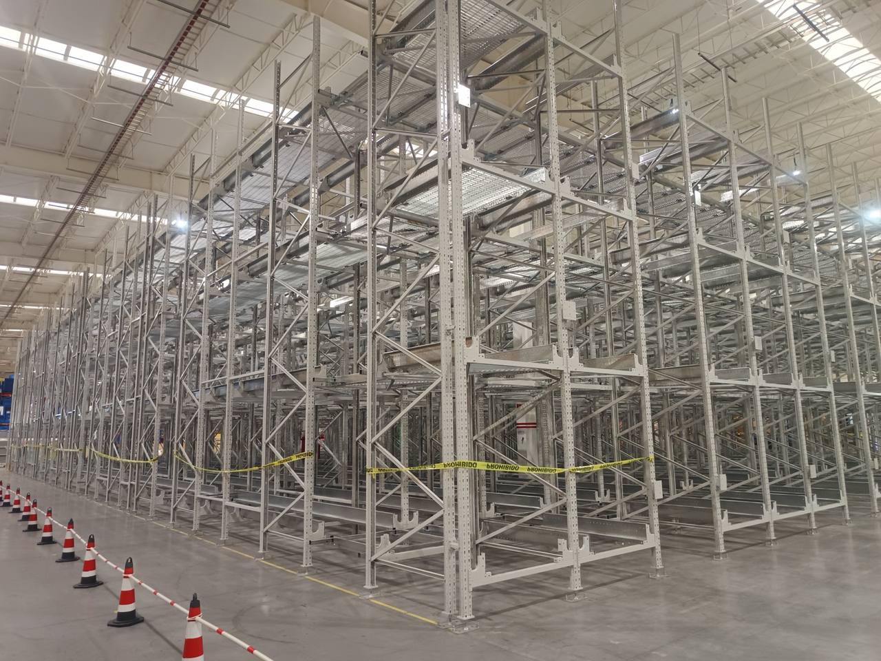 Thailand — 32 m Four-Way Shuttle High-Bay, 24,000+ Pallet Positions