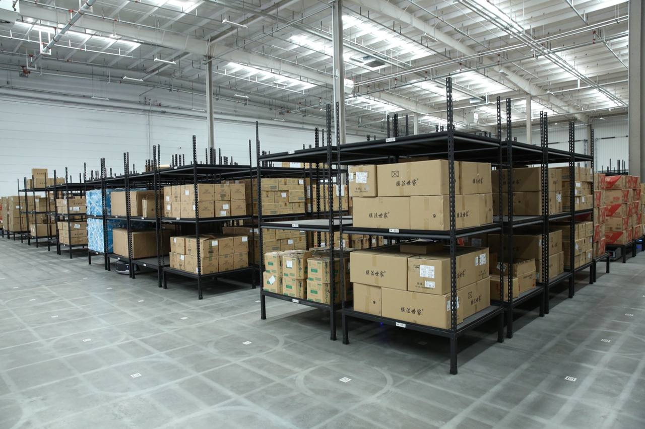 Goods-to-Person (G2P) Racking